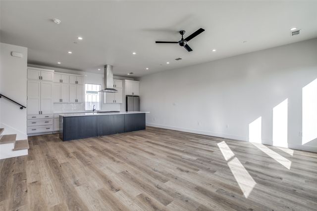 2143 Mail Avenue 103, Dallas, TX 75235