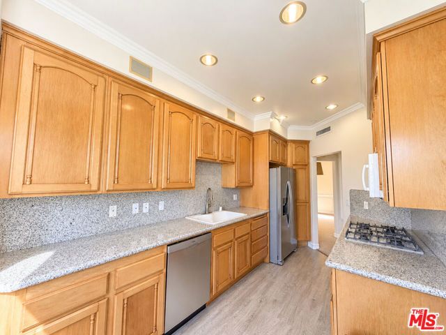 128 N Swall Drive PH7, Los Angeles, CA 90048