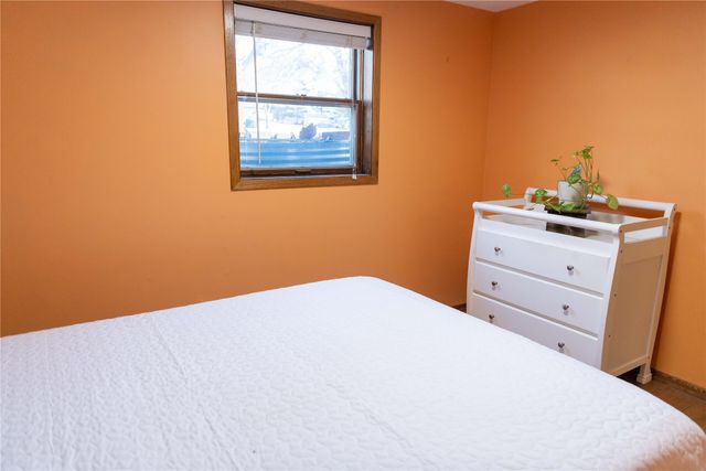 123 Timber Ridge Drive, Pella, IA 50219