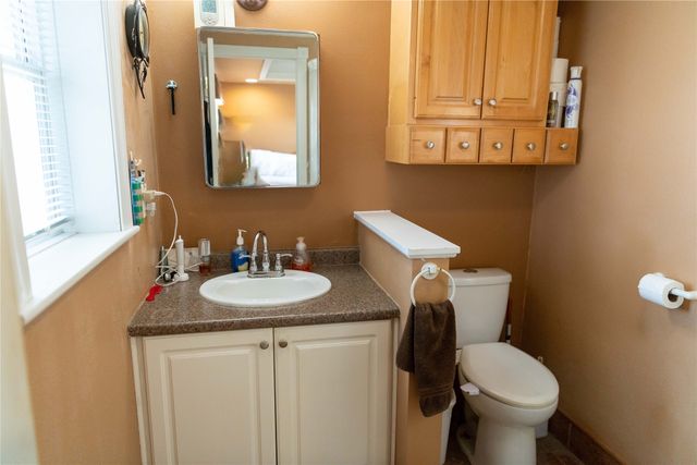 123 Timber Ridge Drive, Pella, IA 50219