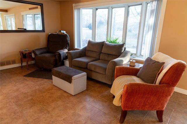 123 Timber Ridge Drive, Pella, IA 50219