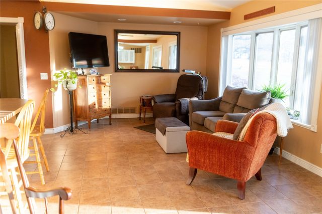 123 Timber Ridge Drive, Pella, IA 50219