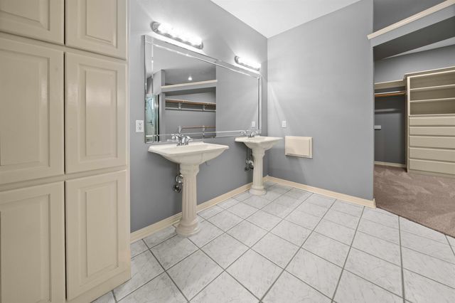 1804 W Lake Dr., Gladewater, TX 75647