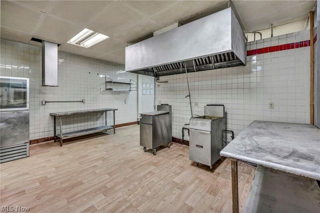 1755 Oberlin Avenue, Lorain, OH 44052