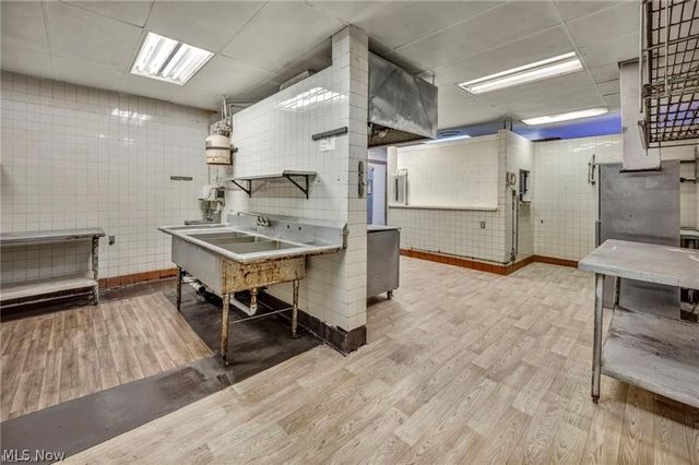 1755 Oberlin Avenue, Lorain, OH 44052