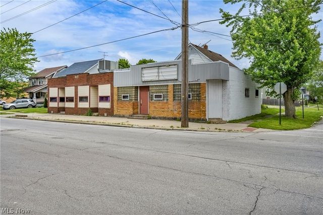 1755 Oberlin Avenue, Lorain, OH 44052