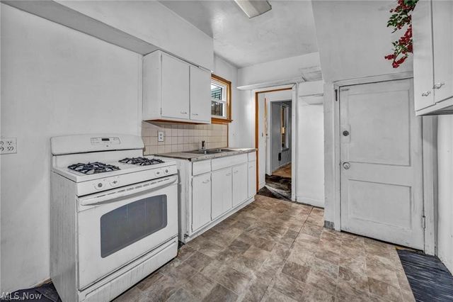 1755 Oberlin Avenue, Lorain, OH 44052