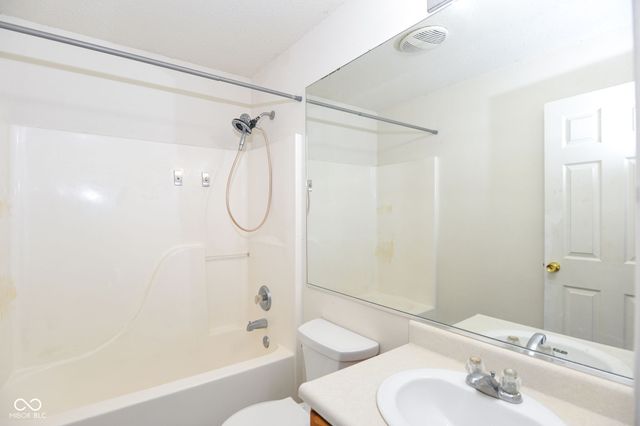 4062 Mossy Bank Road, Indianapolis, IN 46234