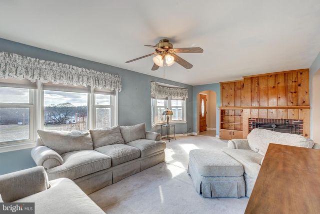 16617 FREDERICK, Mount Airy, MD 21771