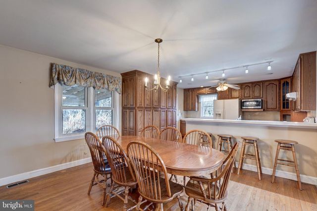 16617 FREDERICK, Mount Airy, MD 21771