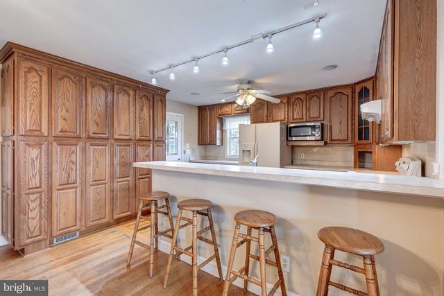 16617 FREDERICK, Mount Airy, MD 21771