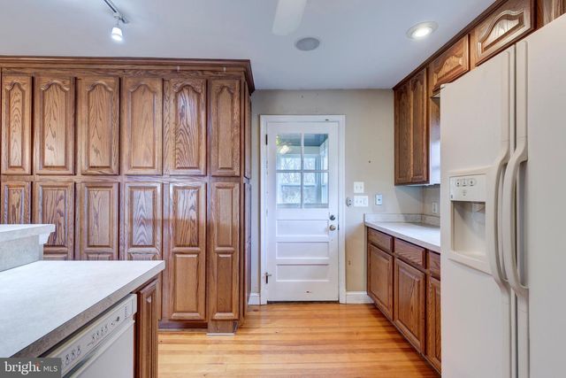 16617 FREDERICK, Mount Airy, MD 21771