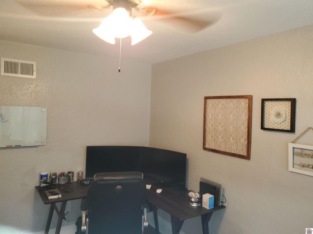 255 Country Club Lane, Paducah, KY 42001