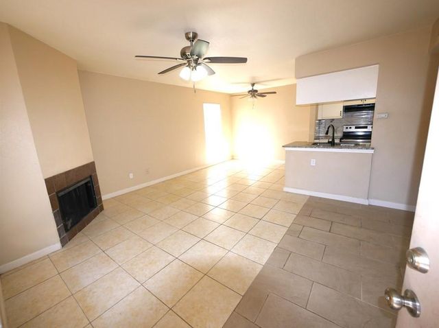 10100 S Gessner Road 202, Houston, TX 77071