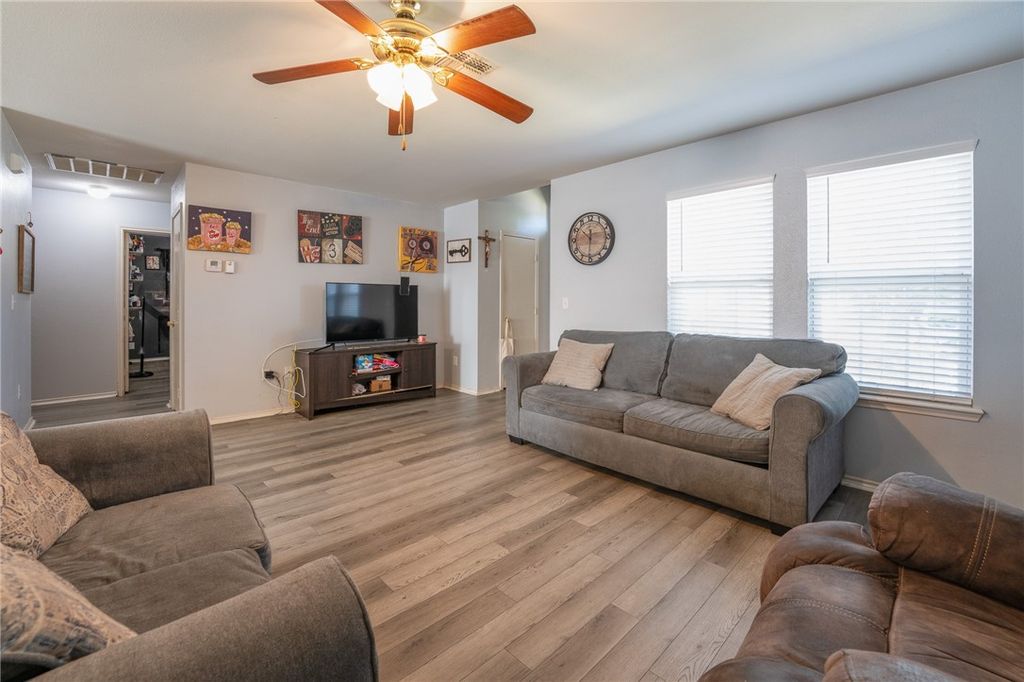 1706 Chisolm Trai, Corpus Christi, TX 78410 — photo 5