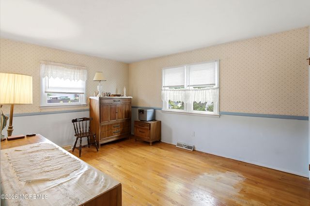 839 Regency Court, Toms River, NJ 08753