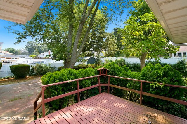 839 Regency Court, Toms River, NJ 08753