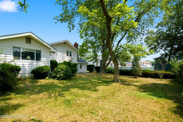 839 Regency Court, Toms River, NJ 08753
