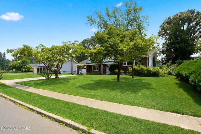 839 Regency Court, Toms River, NJ 08753