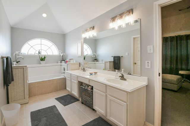 8623 Rose Garden Drive, Houston, TX 77083