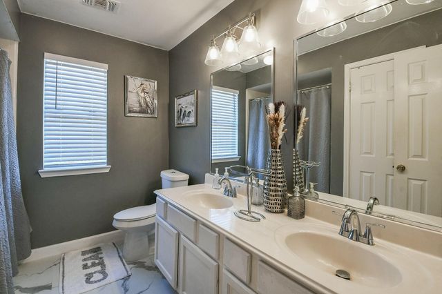 8623 Rose Garden Drive, Houston, TX 77083