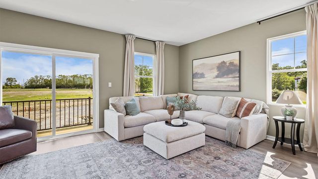 513 E 120th Place, Crown Point, IN 46307