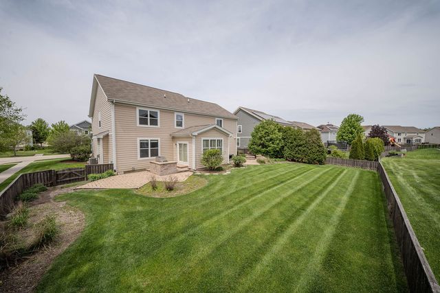 781 Richwood Avenue, Elgin, IL 60124
