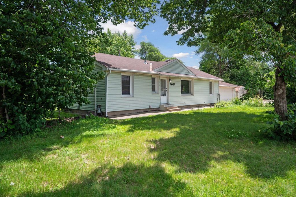 9021 Portland Avenue S, Bloomington, MN 55420