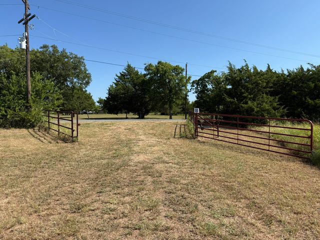 594 Biggerstaff Road, Sherman, TX 75090