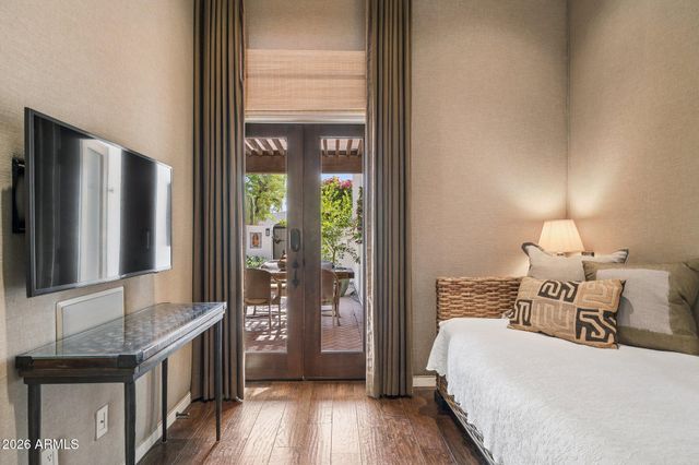 5101 N CASA BLANCA Drive 30, Paradise Valley, AZ 85253