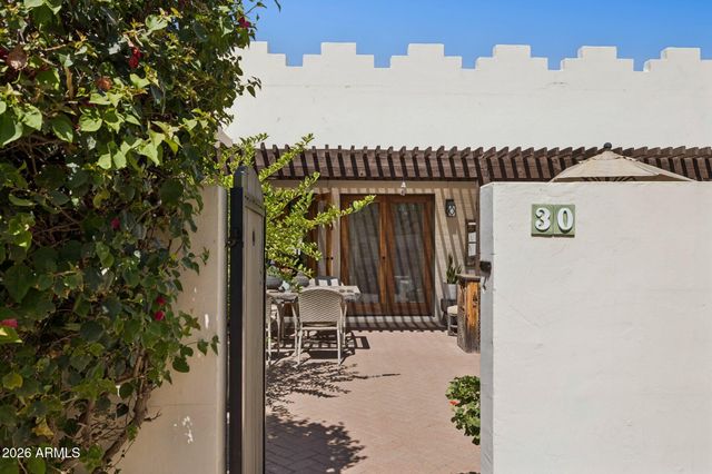 5101 N CASA BLANCA Drive 30, Paradise Valley, AZ 85253