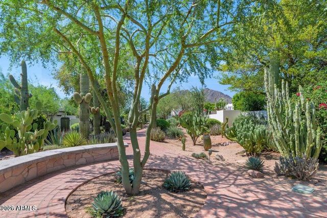 5101 N CASA BLANCA Drive 30, Paradise Valley, AZ 85253