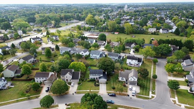 5341 Hyde Park Drive, Hilliard, OH 43026