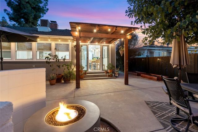 19339 Friar Street, Tarzana, CA 91335