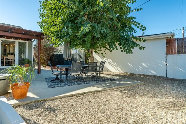 19339 Friar Street, Tarzana, CA 91335