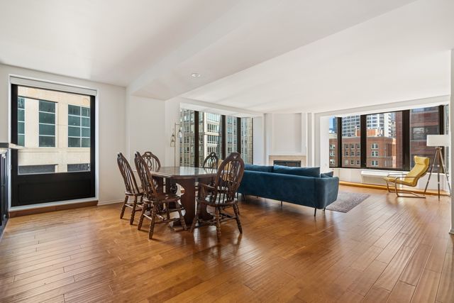40 E Delaware Place 1502, Chicago, IL 60611