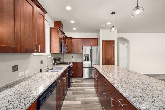 15580 Chad Drive SE, Yelm, WA 98597