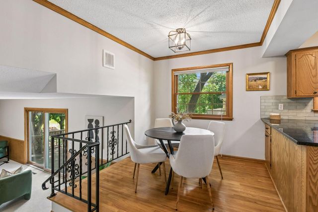 2095 Kelly Drive, Golden Valley, MN 55427