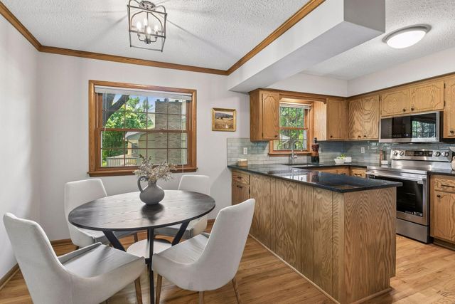 2095 Kelly Drive, Golden Valley, MN 55427