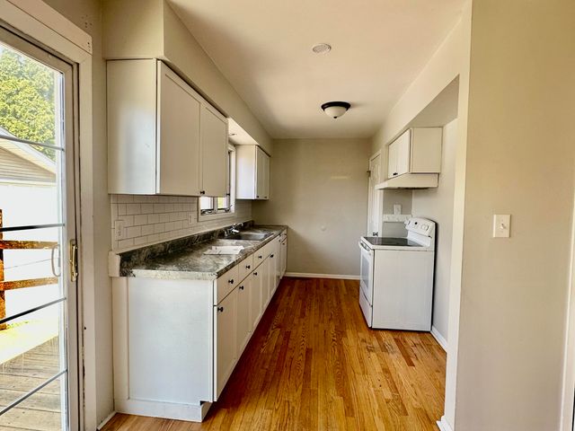 31700 Lafler, Rockwood, MI 48173