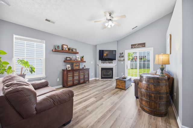 268 Ferndale Pass, Lexington, KY 40511