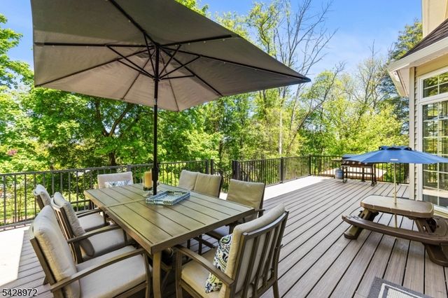 2 Manor Dr, Sparta Twp., NJ 07871