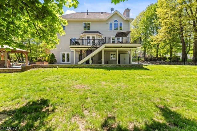 2 Manor Dr, Sparta Twp., NJ 07871
