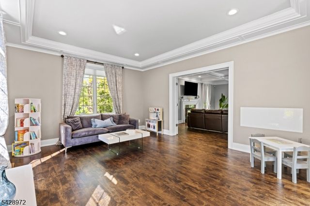 2 Manor Dr, Sparta Twp., NJ 07871