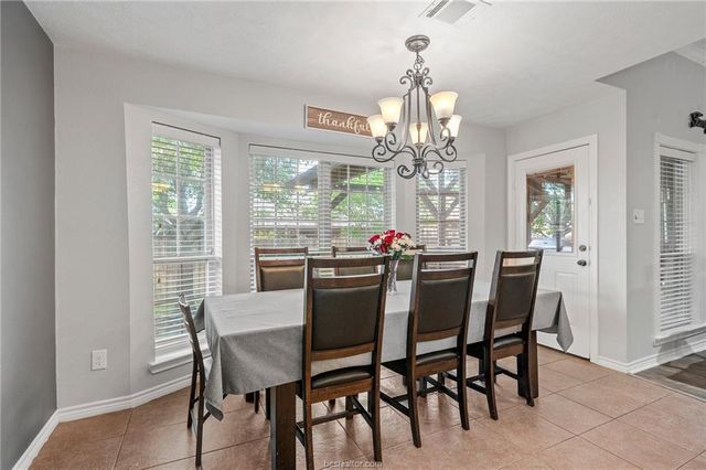 912 Emerald Dove Avenue, College Station, TX 77845