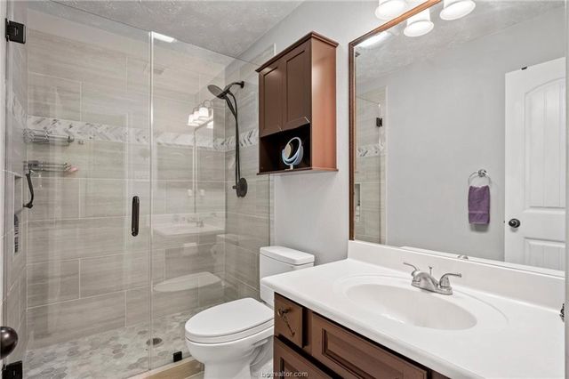 912 Emerald Dove Avenue, College Station, TX 77845