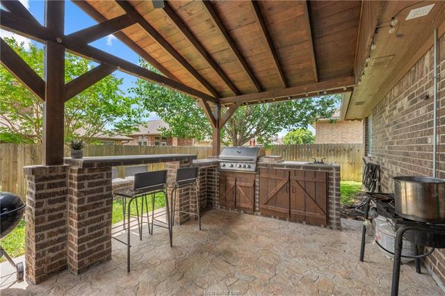 912 Emerald Dove Avenue, College Station, TX 77845