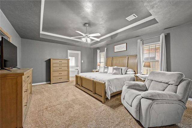 912 Emerald Dove Avenue, College Station, TX 77845