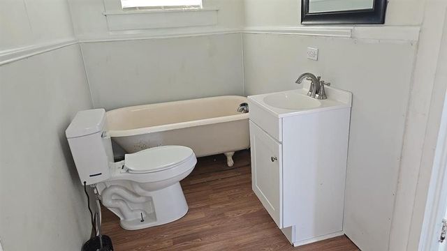 3901 Rice Dryer Road, Vinton, LA 70668