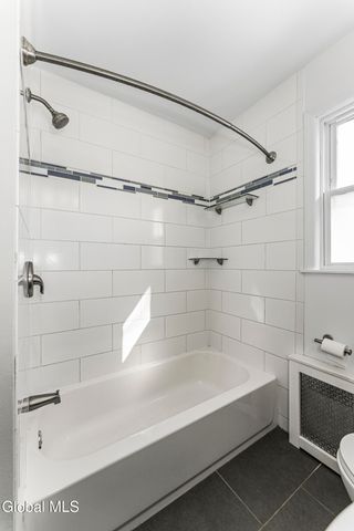 52 Lawnridge Avenue, Albany, NY 12208